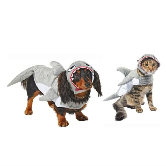 Pet Shark Costume. Size Medium. EUC - Picture 2 of 14